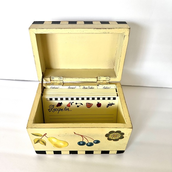 MacKenzie-Childs Look Alike Set Recipe Book & File Organizer / Organizer - Picture 5 of 10